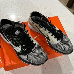 Nike Flyknit Racer - Used